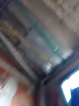 CAROLINE DREW online show from December 2025 06:01:02 PM