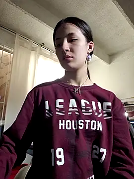 Celeste Moretti online show from December 2025 02:23:02 PM