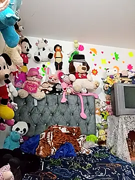 Snapshot of Rousanyel chatting on November 2025 04:01:02 AM Rousanyel online show from November 2025 04:01:02 AM