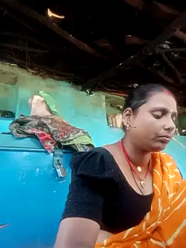 Snapshot of MiniBeast_2 chatting on November 2025 04:35:01 AM MiniBeast 2 online show from November 2025 04:35:01 AM