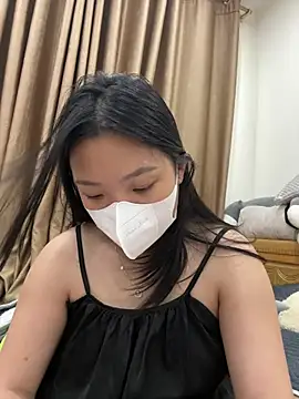 linh-xinh18 online show from July 2026 06:12:01 PM