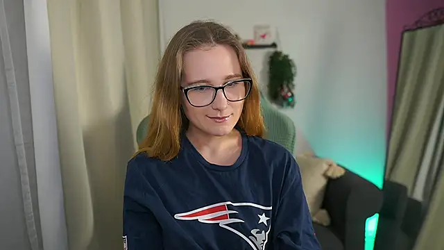 glossy babe  online show from February 2026 09:13:01 AM