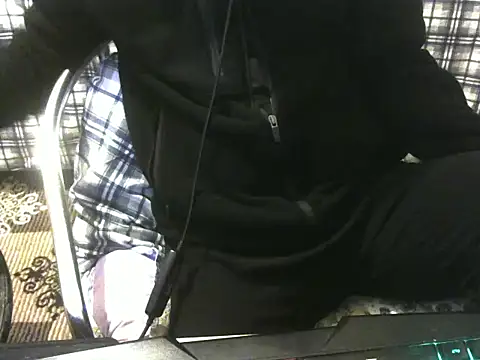 Snapshot of ellsaBunny chatting on November 2025 03:33:01 PM ellsaBunny online show from November 2025 03:33:01 PM