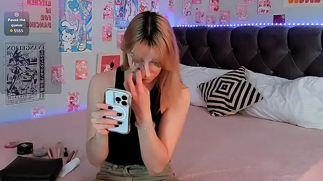 CindyMoriLove online show from April 2026 06:09:01 AM