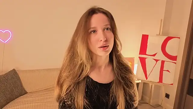 eirakiliana online show from November 2025 05:50:02 AM