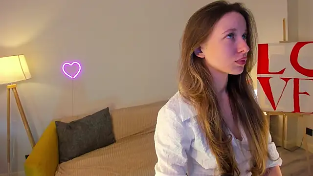 eirakiliana online show from November 2025 10:48:01 AM