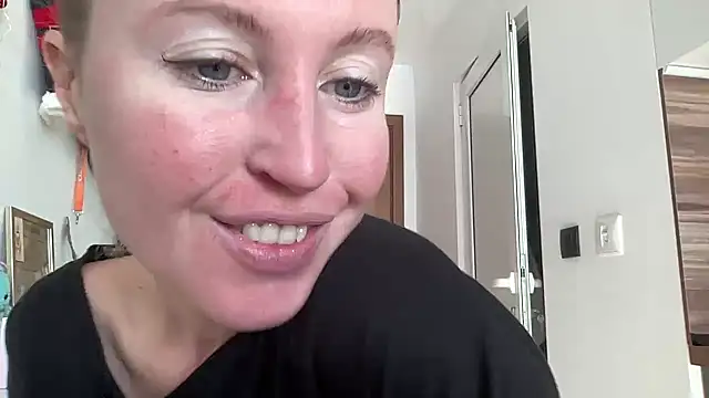 Ameli8 online show from December 2025 09:47:02 AM