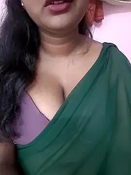 Snapshot of Keerthee_ chatting on November 2025 03:07:01 AM Keerthee online show from November 2025 03:07:01 AM