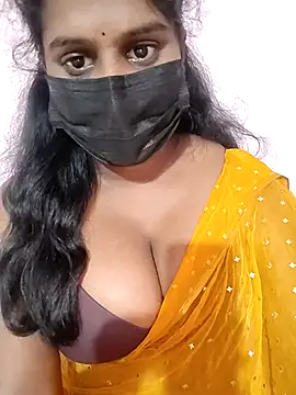 Snapshot of Keerthee_ chatting on November 2025 06:02:01 PM Keerthee online show from November 2025 06:02:01 PM