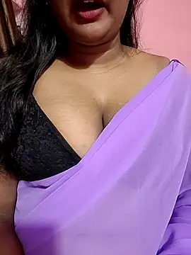 Snapshot of Keerthee_ chatting on November 2025 05:22:01 PM Keerthee online show from November 2025 05:22:01 PM