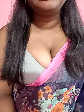 Snapshot of Keerthee_ chatting on November 2025 06:05:02 AM Keerthee online show from November 2025 06:05:02 AM