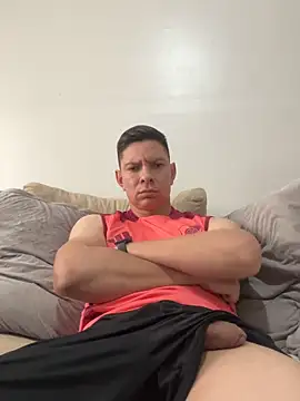 Maluma1995 online show from November 2025 03:57:01 PM