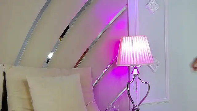 Snapshot of IvyNox chatting on June 2026 08:46:01 PM IvyNox online show from June 2026 08:46:01 PM