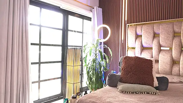 Snapshot of alicia_xoxo chatting on November 2025 03:48:02 PM alicia xoxo online show from November 2025 03:48:02 PM