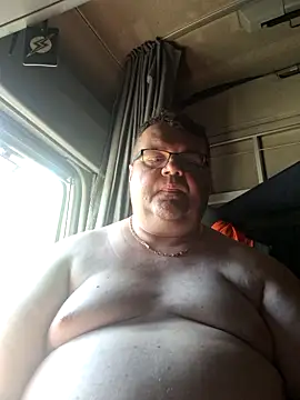 Snapshot of Grase44 chatting on May 2026 01:31:01 PM Grase44 online show from May 2026 01:31:01 PM