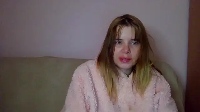 HornyElena online show from November 2025 06:52:01 PM