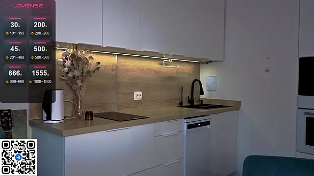 eshleeygreen online show from March 2026 02:44:02 PM