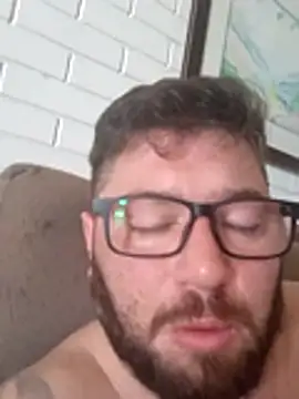 Snapshot of Gaucho-89 chatting on November 2025 05:25:01 PM Gaucho-89 online show from November 2025 05:25:01 PM