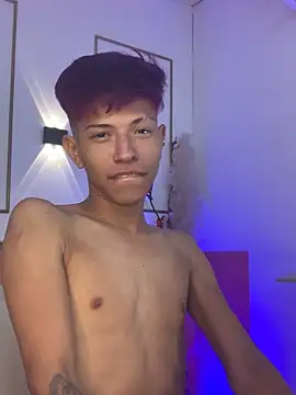 Tessachains 2  online show from November 2025 02:12:01 AM