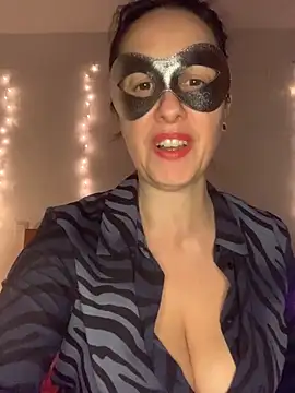 massagistahotbrunette online show from March 2026 09:52:02 PM