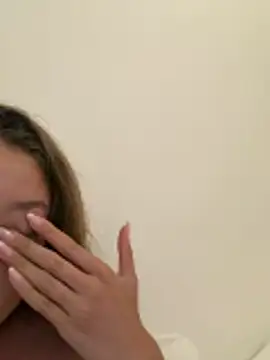 lounaaxangel online show from March 2026 07:27:01 PM