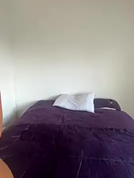 NiaLong21  online show from November 2025 04:50:02 AM