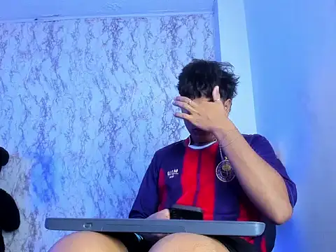 Snapshot of Valentino_Lane chatting on February 2026 09:52:01 AM Valentino Lane online show from February 2026 09:52:01 AM