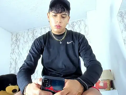 Snapshot of Valentino_Lane chatting on February 2026 03:02:02 AM Valentino Lane online show from February 2026 03:02:02 AM