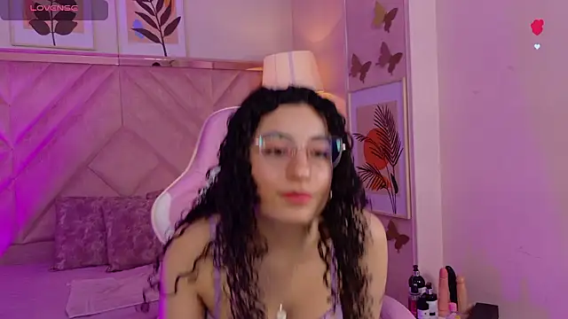 DemiJones  online show from February 2026 04:09:01 AM