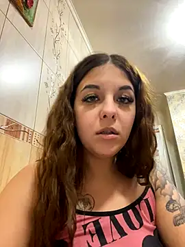 Snapshot of CurvyRush chatting on November 2025 10:52:02 PM CurvyRush online show from November 2025 10:52:02 PM