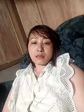 Missa-kute20 online show from February 2026 09:38:01 AM