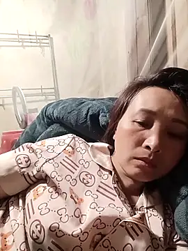 Missa-kute20 online show from April 2026 02:47:02 PM