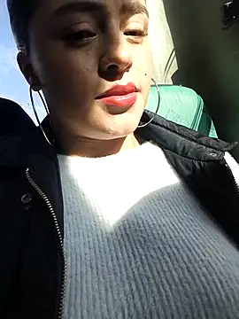 ALEJA  22 online show from November 2025 12:49:01 PM