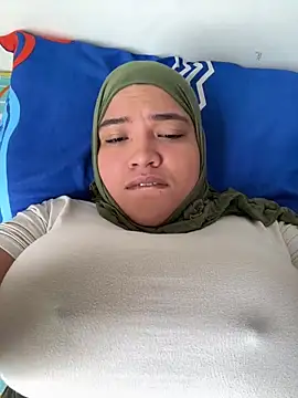 sweetmuslim01 online show from March 2026 04:34:01 PM