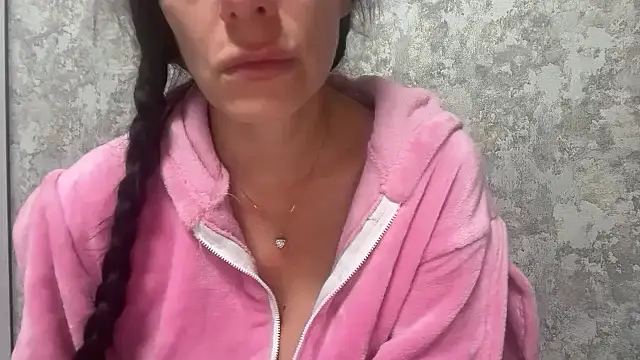 Angelinaa19 online show from March 2026 08:59:02 PM