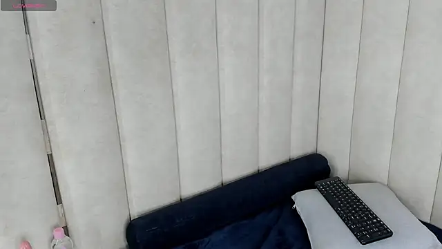 Snapshot of TifanyGrey chatting on November 2025 09:15:02 PM TifanyGrey online show from November 2025 09:15:02 PM