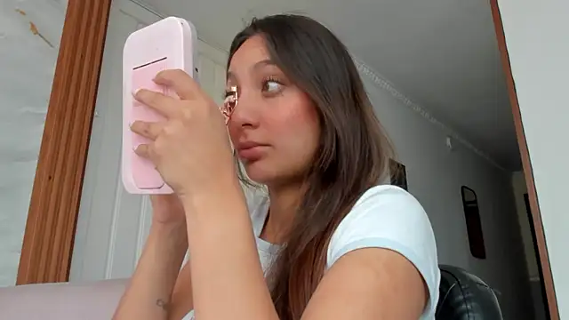 Snapshot of LilyGarcia chatting on June 2026 03:37:02 PM LilyGarcia online show from June 2026 03:37:02 PM