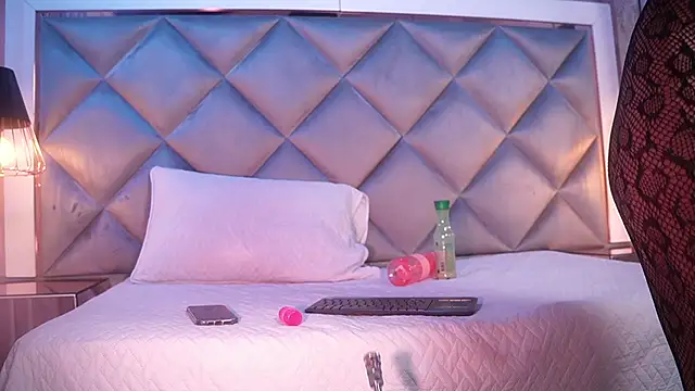 crystal gilton online show from March 2026 07:13:02 PM