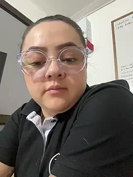 cleo wale  online show from November 2025 10:53:02 PM