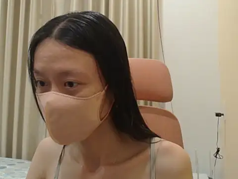 Lil-Cherries online show from March 2026 10:21:01 AM