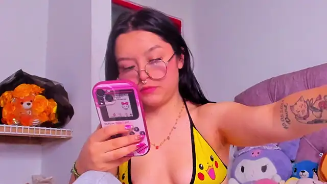 amy  a online show from April 2026 06:09:02 AM