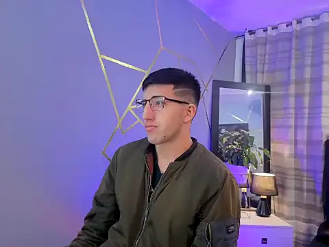 Snapshot of Un_Sluttyy chatting on November 2025 11:40:02 AM Un Sluttyy online show from November 2025 11:40:02 AM