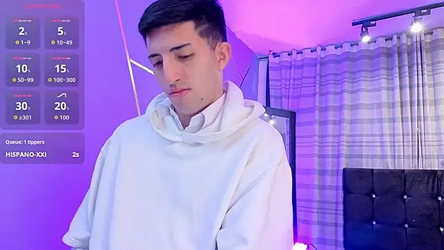 Snapshot of Un_Sluttyy chatting on November 2025 11:34:02 AM Un Sluttyy online show from November 2025 11:34:02 AM