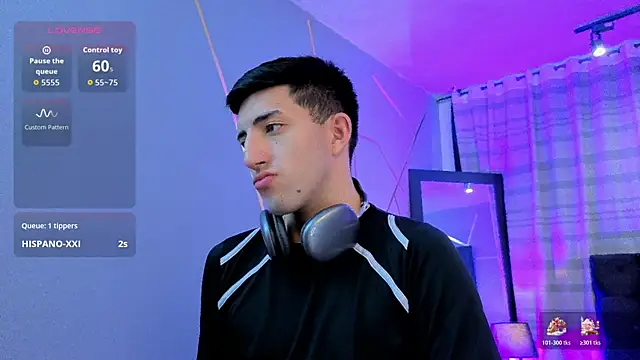 Snapshot of Un_Sluttyy chatting on December 2025 11:48:01 AM Un Sluttyy online show from December 2025 11:48:01 AM