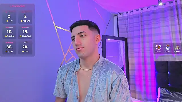 Snapshot of Un_Sluttyy chatting on December 2025 11:30:02 AM Un Sluttyy online show from December 2025 11:30:02 AM