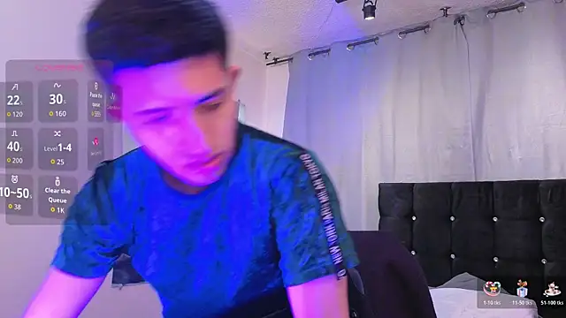 Snapshot of Un_Sluttyy chatting on January 2026 12:20:02 PM Un Sluttyy online show from January 2026 12:20:02 PM