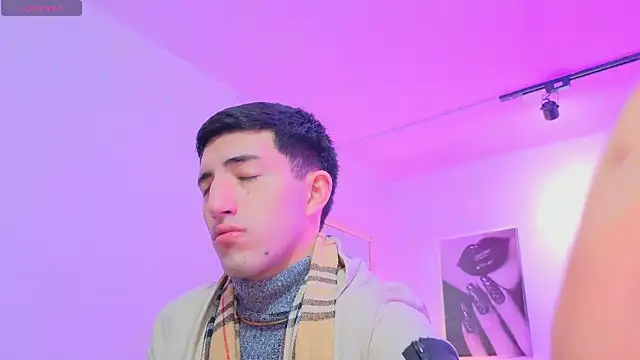 Un Sluttyy online show from February 2026 11:16:01 AM