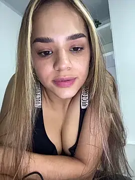 Sara  Secret online show from December 2025 09:20:01 PM