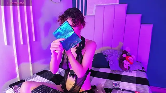 AliceMadnes online show from November 2025 04:47:01 AM