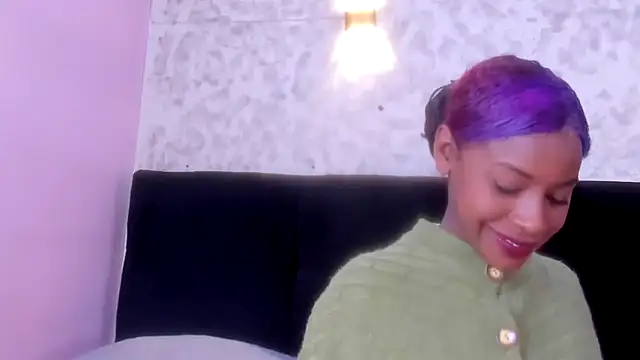 Snapshot of Aliis_Love chatting on February 2026 01:27:02 PM Aliis Love online show from February 2026 01:27:02 PM